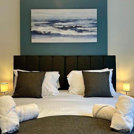 Hyde Brewery House - 2 Bedroom House With Parking Winchester Bagian luar foto