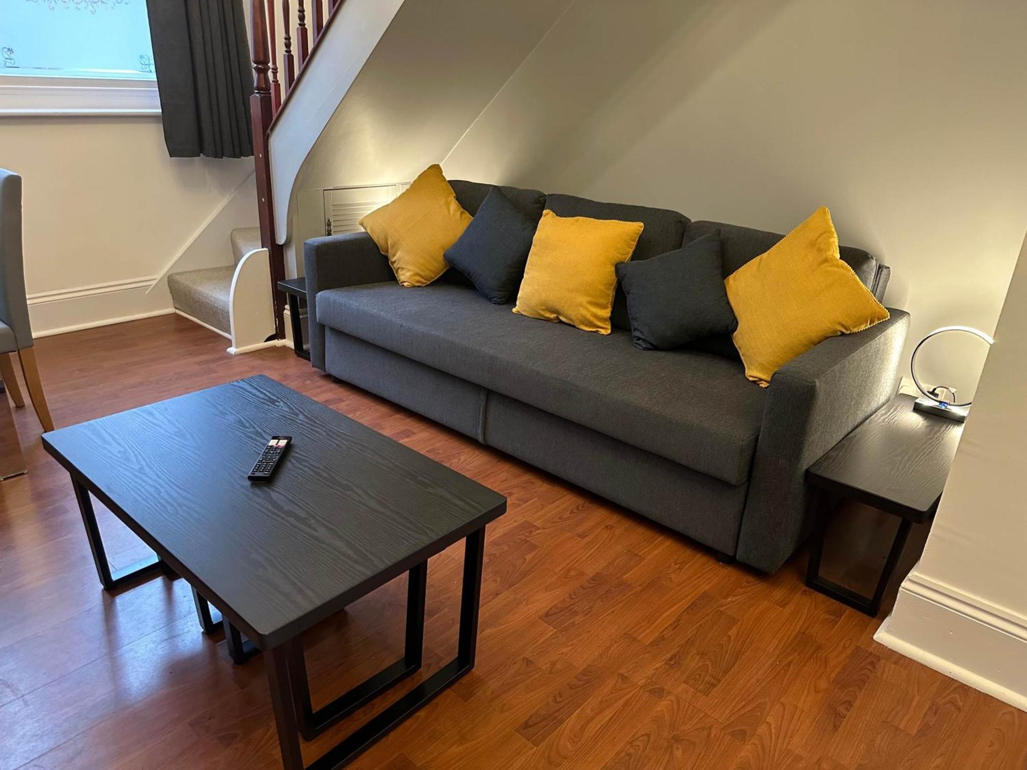 Hyde Brewery House - 2 Bedroom House With Parking Winchester Bagian luar foto