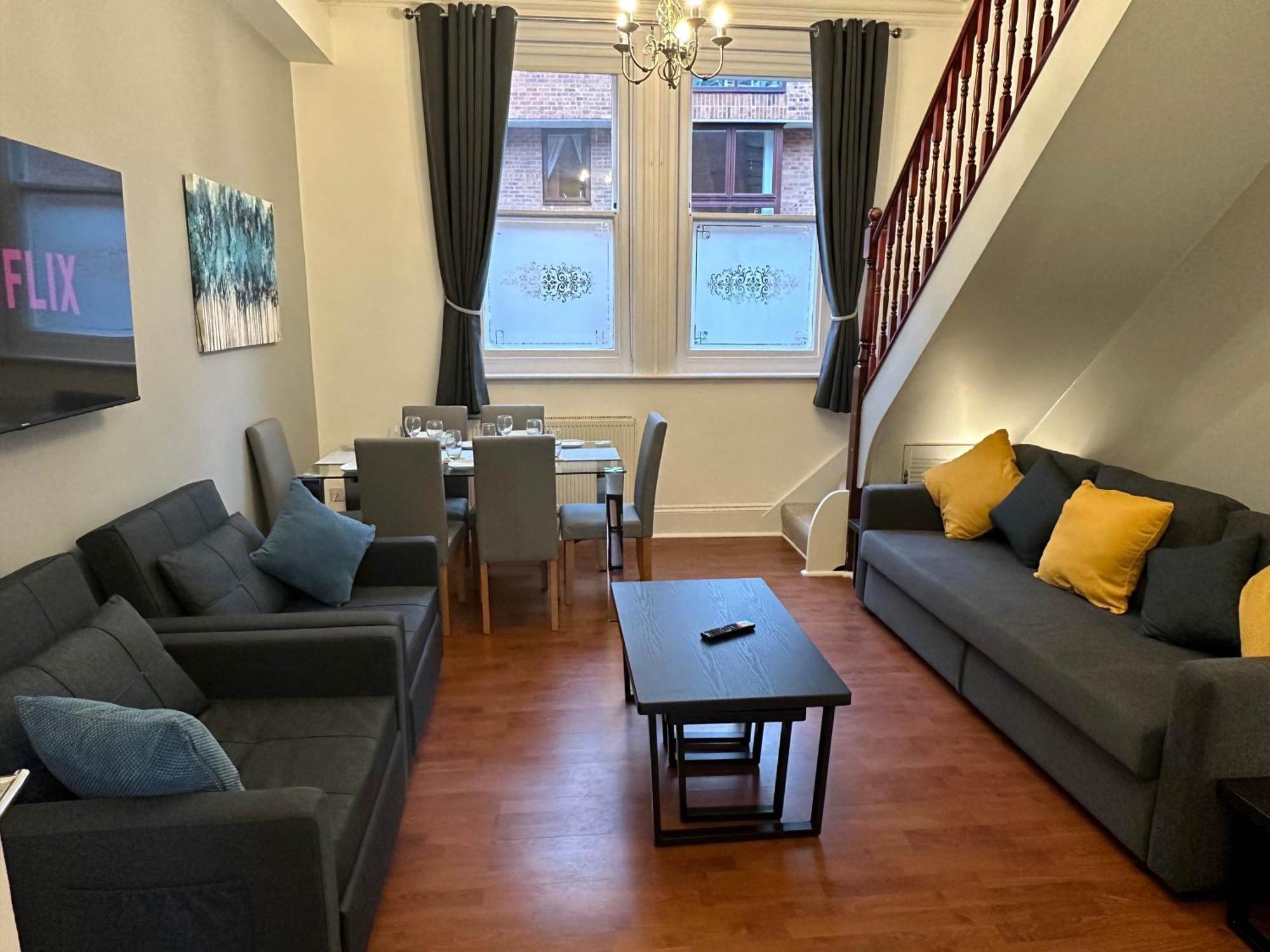 Hyde Brewery House - 2 Bedroom House With Parking Winchester Bagian luar foto